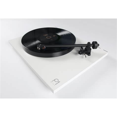 Rega Planar 1 Plus Turntable With Carbon Cartridge And Phono Stage