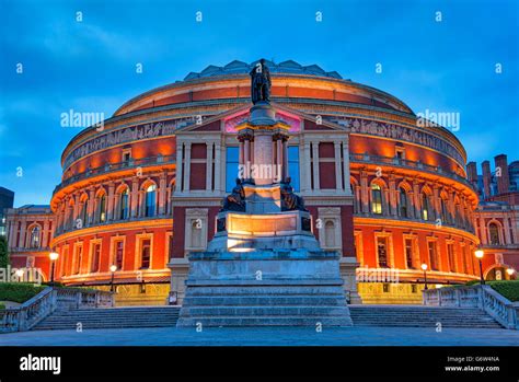 Royal Albert Hall Kensington London At Night Stock Photo Alamy