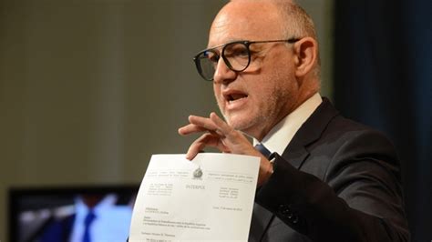 Héctor Timerman criticó a la AMIA y presentó su renuncia como socio de