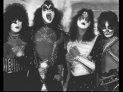 Paul Stanley Gene Simmons Ace Frehley Peter Criss Kiss Concert