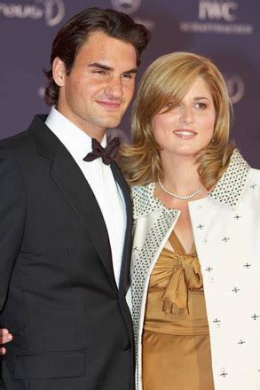 Roger federer and his wife, mirka vavrinec are absolute #couplegoals in 2019! TENNIS: Roger Federer with His Wife Pics