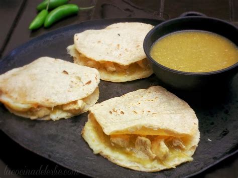 La Cocina De Leslie Chile Verde Chicken Quesadillas Weekdaysupper