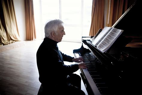 Pianist Vladimir Ashkenazy Explores The Beauty Of Bach Classical Kusc