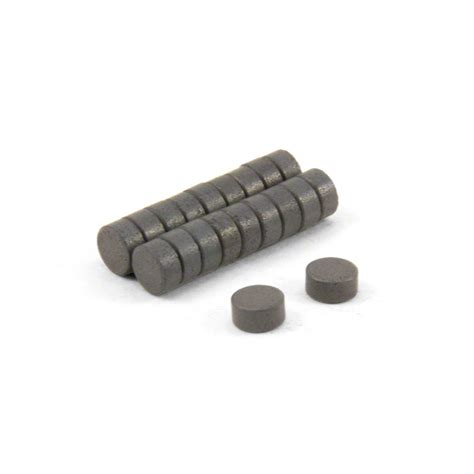 6mm Dia X 3mm Thick Y10 Ferrite Magnets Pack Of 100 Discoloured