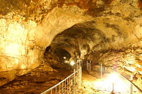 A Famous Idaho Attraction Idahos Mammoth Cave