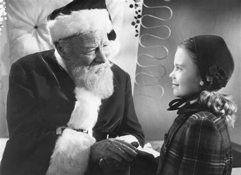 Movie Lovers Reviews Miracle On 34th Street 1947 It S Groovy