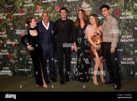 Kaitlyn Dever George Clooney Lucas Bravo Julia Roberts Billie Lourd And Maxime Bouttier Pose