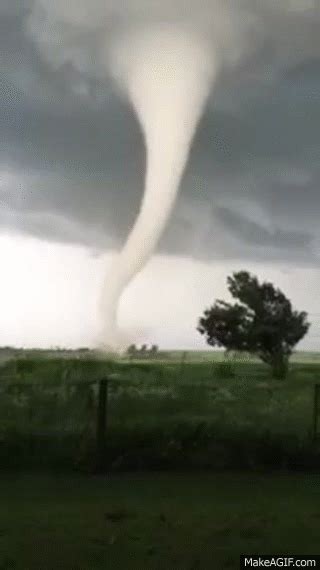 Tornado  Find And Share On Giphy