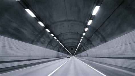 Illuminate Tunnels With Natural Sunlight