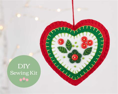Felt Heart Christmas Ornament Sewing Kit Diy Holiday Ornament Etsy