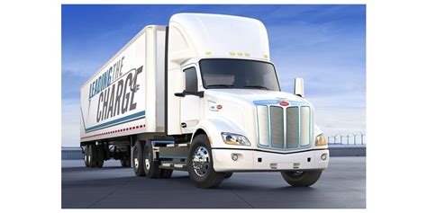 Paccar Shows Record Annual Revenues Net Income Trucks Parts Service