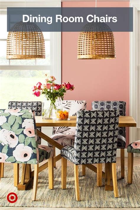 Create An Eclectic Table Setting By Mixing Bold Prints And Patterned