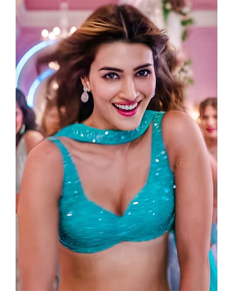Subtle Cleavage Show By The Sexy Kriti Sanon From Kriti Sanon Sexy And The Best Porn Website