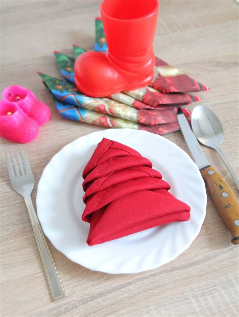 Christmas Tree Napkin Folding Tutorial This Christmas Turn A Boring