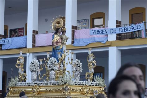 La Procesión De María Auxiliadora En Córdoba En Imágenes