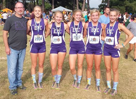 Eustace Cross Country Varsity Teams Win Lindale Eagles Invitational