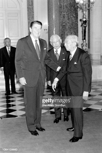Ronald Wilson Reagan Emperor Of Japan Photos And Premium High Res