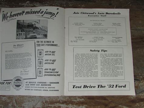 Detailed information about the coin token, joie chitwood's (auto thrill show), * tokens *, with pictures and collection and swap management : 1952 Joie Chitwood Tour Program