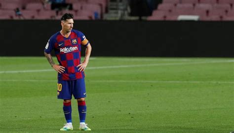 الدوري الاسباني ضمن مباراة الاسبوع 26 من مباريات الدور الثاني من مباريات الموسم الحالي للدوري وسوف تبدا اليوم مباراة ريال مدريد وبرشلونة في تمام الساعة الحادي عشر الا ربع مساءا بتوقيت السعودية والساعة العاشره الا ربع مساءا بتوقيت مصر. كيف توج ميسي بلقب هداف الدوري الإسباني؟
