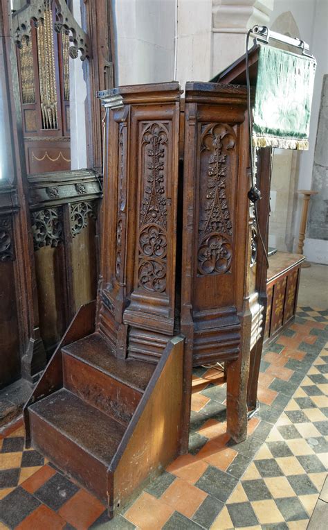 Wendens Ambo St Mary Pulpit