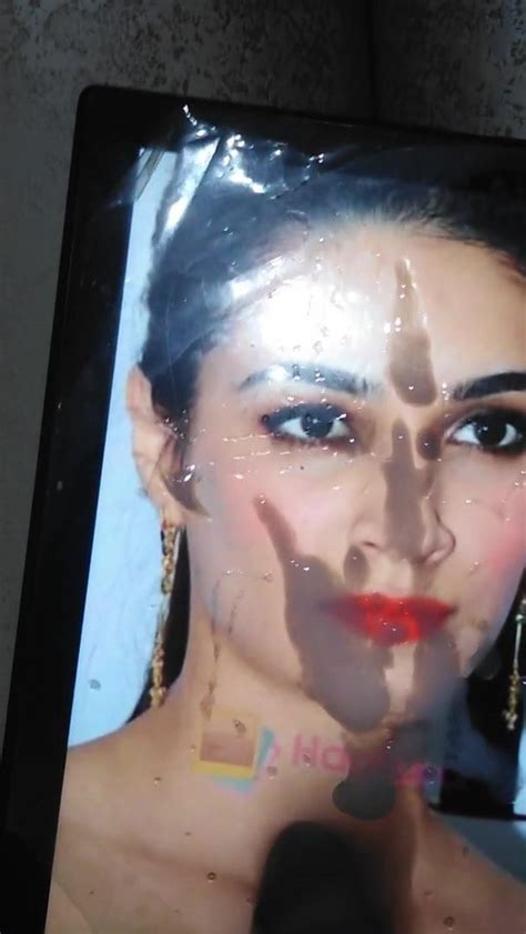 Kriti Sanon Cum Tribute Huge Cumblast On Her Slut Face