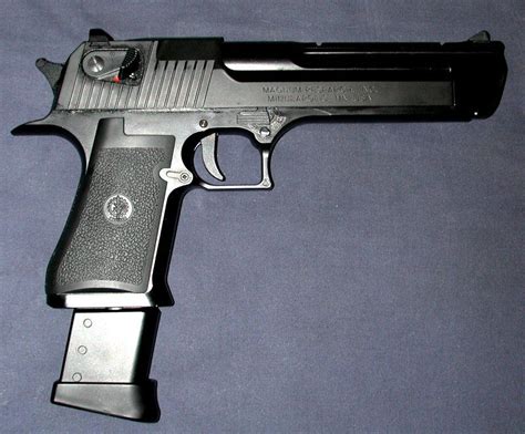 Desert Eagle 50mm With Extended Mag Big Beefy And Wrist Threatening