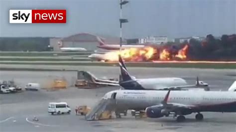 At Least 41 Dead As Plane Makes Emergency Landing Youtube