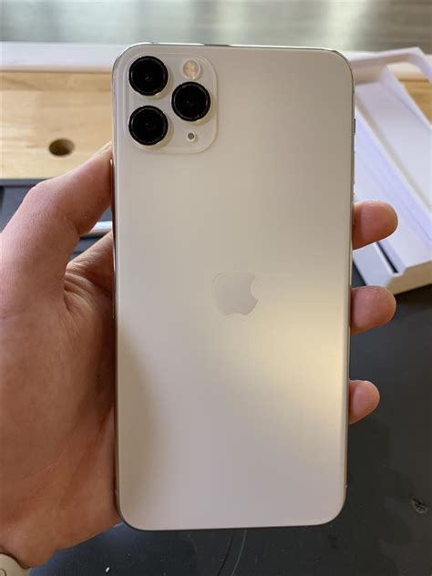 Apple Iphone 11 Pro Max Unlocked Silver 64gb A2161 Ltns06371