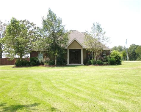 Mary Mitten Presents Beautiful Home For 289000 In Loranger Louisiana