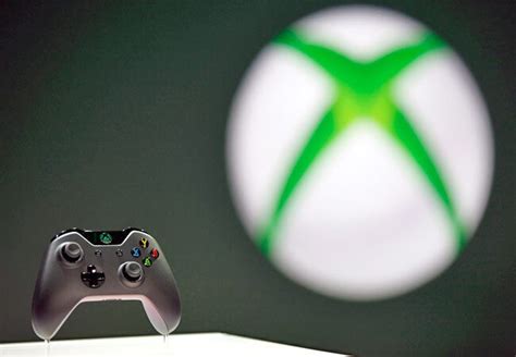 Quick Look Microsofts New Xbox One Tech Watch Businesstoday