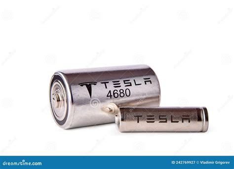 Tesla S New 4680 Vs 2170 Battery Cell St Petersburg Russia January