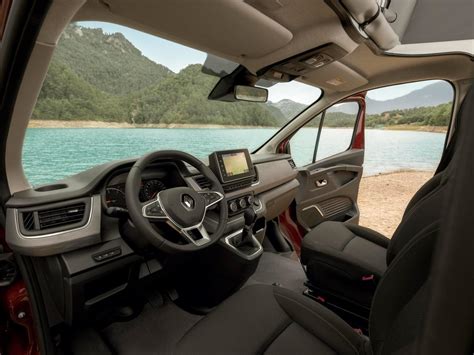 Renault Trafic Spacenomad 2022 Le Camping Car Pour Des Vacances En