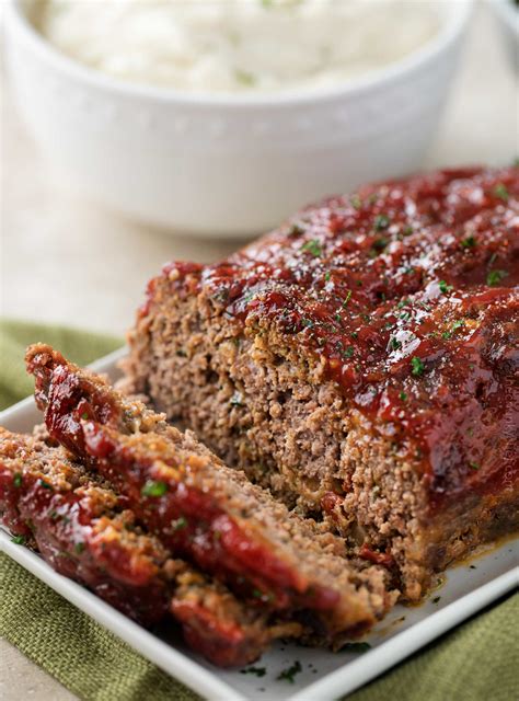 Easily add recipes from yums to the meal planner. Glazed Chipotle Meatloaf Recipe - The Chunky Chef