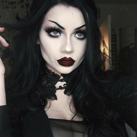 Pin By Ashley Tomkus On Dahlia Witch Model Elegant Goth Goth Makeup Goth Beauty
