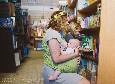 25 Candid Photos That Show Breastfeeding Is Beautiful Wherever You