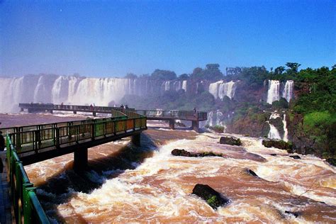 Iguazu Falls Footbridge Argentina And Brazil The Spectacula Flickr