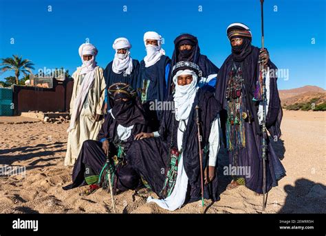 Tuaregs Hi Res Stock Photography And Images Alamy