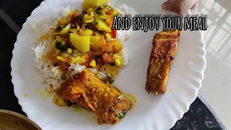 Assamese Fish Curry With Tomato Bilahi Masor Tenga Youtube