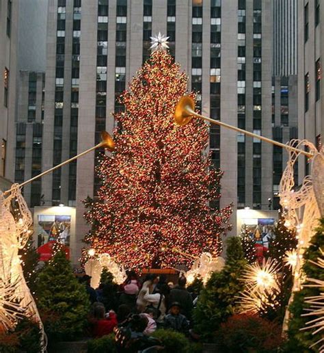 The 2013 Rockefeller Christmas Tree Lighting Livening Up Nyc For The
