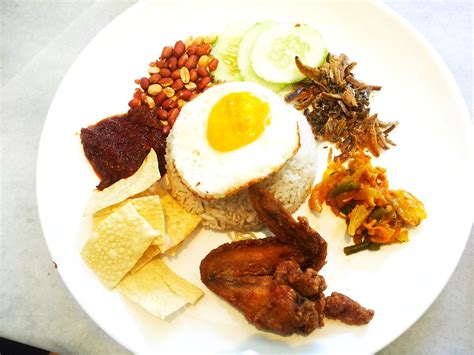 Nasi lemak and kuala lumpur, a practice in diversity. Nasi lemak from Old Town White Coffee in East Coast | Flickr