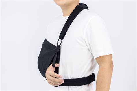 Supply Shoulder Arm Sling For Rehabilitation With Forearm Sleeve And