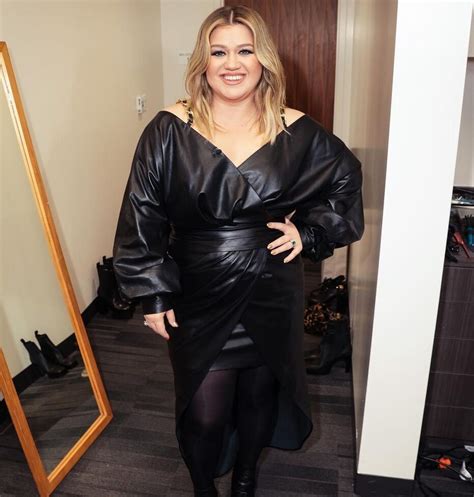 20 Plus Size Celebrity Outfits That You Can Actually Wear