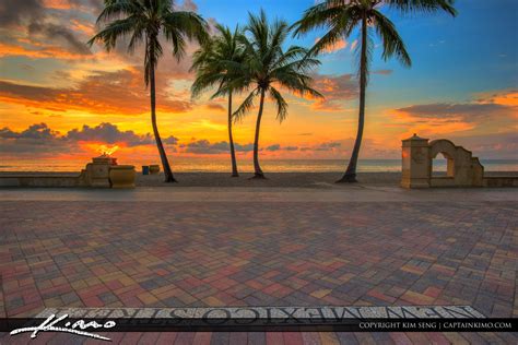 Explore our collection of enticing hotels closest to hollywood beach in fort lauderdale. Hollywood Beach New Mexico Street Sunrise | Royal Stock Photo