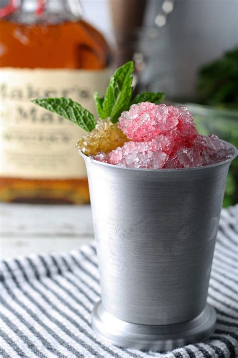 10 Mint Julep Cocktails For The Kentucky Derby Mint Julep Recipe Yummy Drinks Food