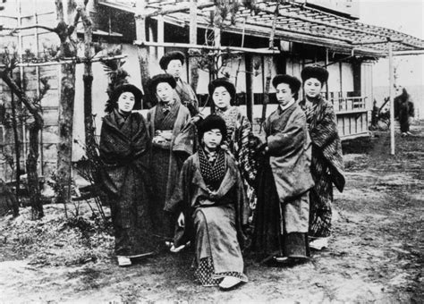 feminism and the fashioned lesbian in 1910s japan dressing dykes