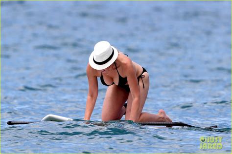 Chelsea Handler Bares Bikini Beach Body In Hawaii Photo Bikini Chelsea Handler