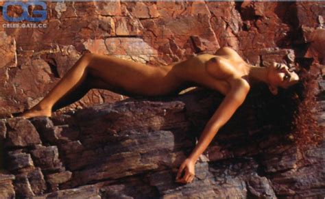 Zora Niemann Nackt Nacktbilder Playboy Nacktfotos Fakes Oben Ohne