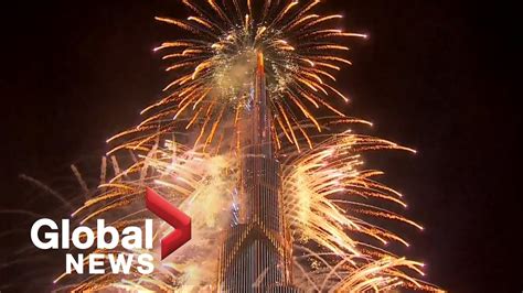 New Years 2021 Dubai Puts On Dazzling Fireworks Show From Iconic Burj