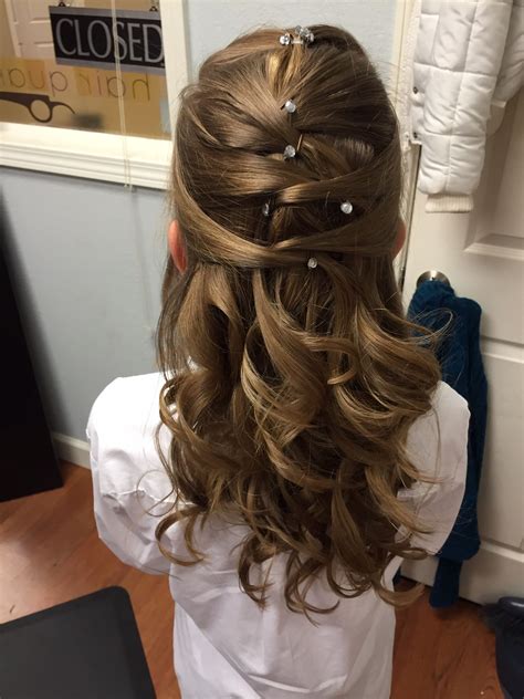 This can help you achieve that beachy style which is so stylish these days. Pretty hair for the daddy-daughter dance. | hairstyles ...