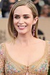 Emily Blunt | Hair and Makeup at SAG Awards 2017 | Red Carpet Pictures ...